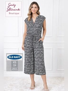 Old Navy Black & White Printed Jumpsuit XS Tie Waist Wide Leg Lightweight boho
